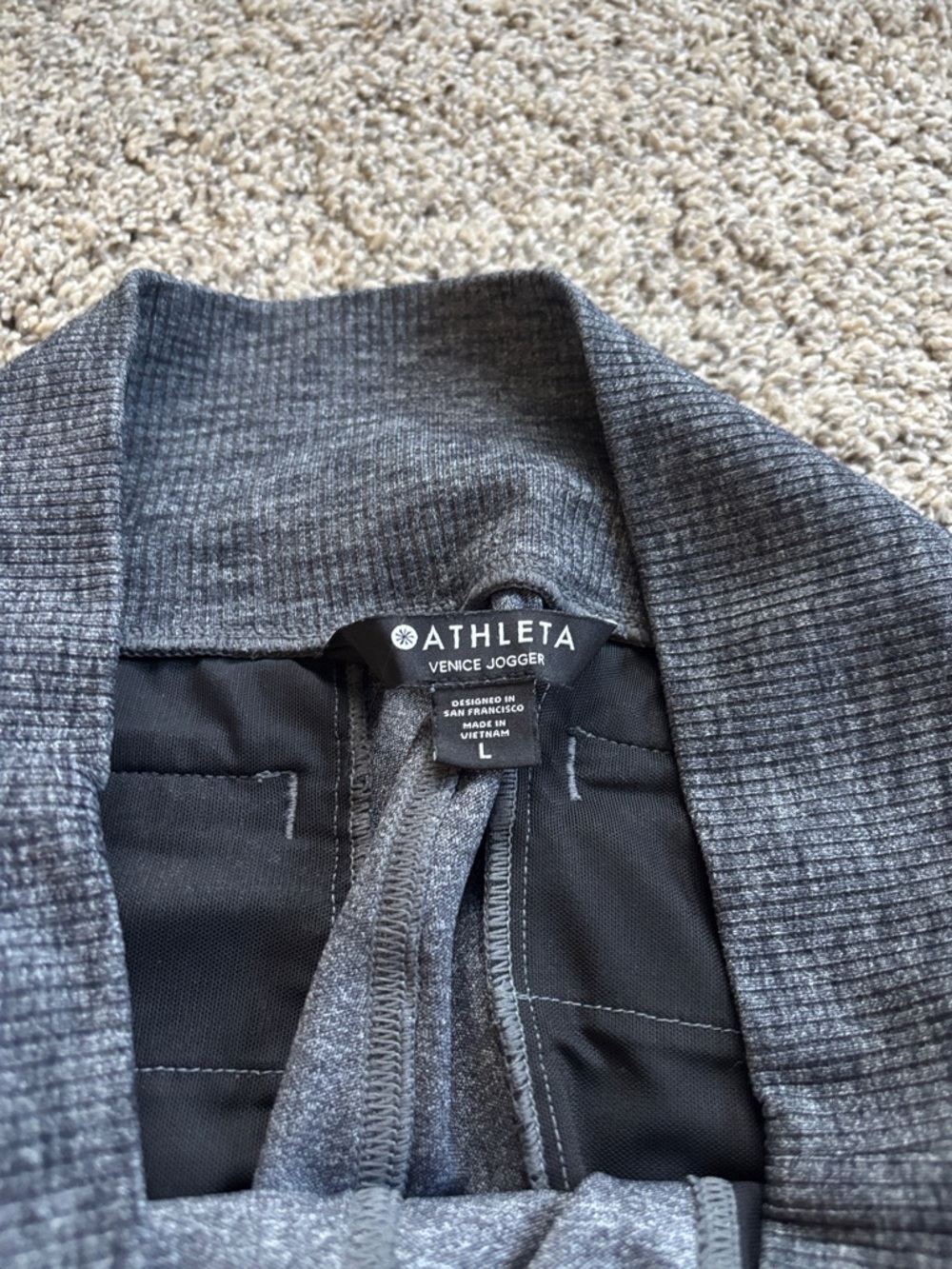 Athleta Venice Joggers (27”) size large - Picture 3 of 5